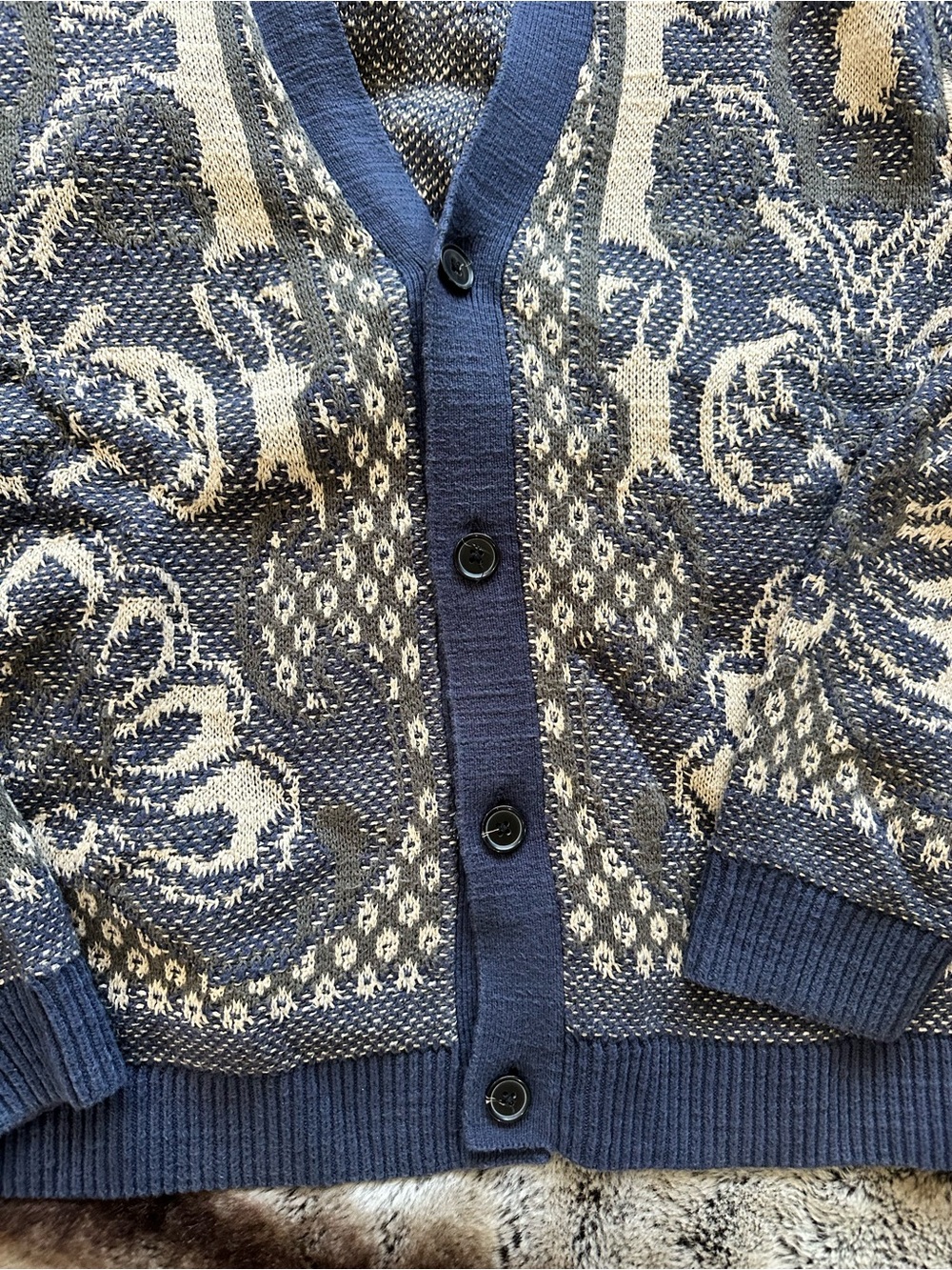 Abercrombie Soft Knit Button-Front Cardigan in Navy & Cream - Picture 4 of 12